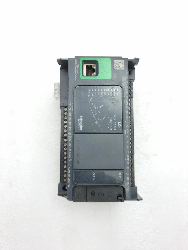 Schneider Electric Modicon M241 TM241CE24R Relay Out Module (Light Blink)